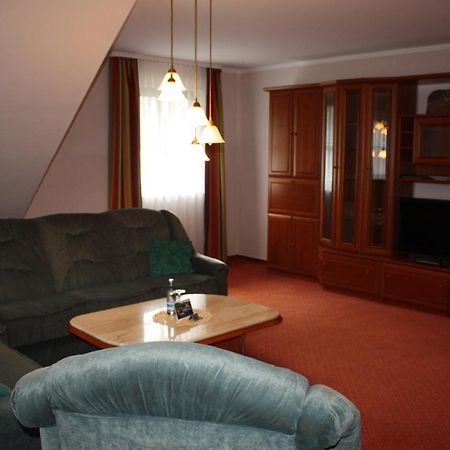 Hotel & Restaurant Lenzer Krug Malchow  Exteriör bild